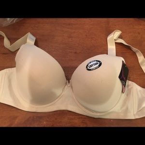 NWT Sofra t-shirt style bra